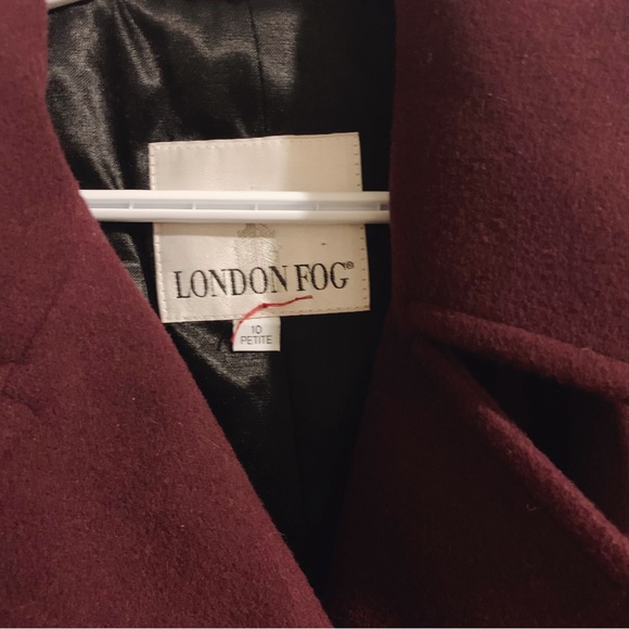 London Fog size 10 petite plum double-breasted peacoat - gorgeous gold buttons - Picture 8 of 10